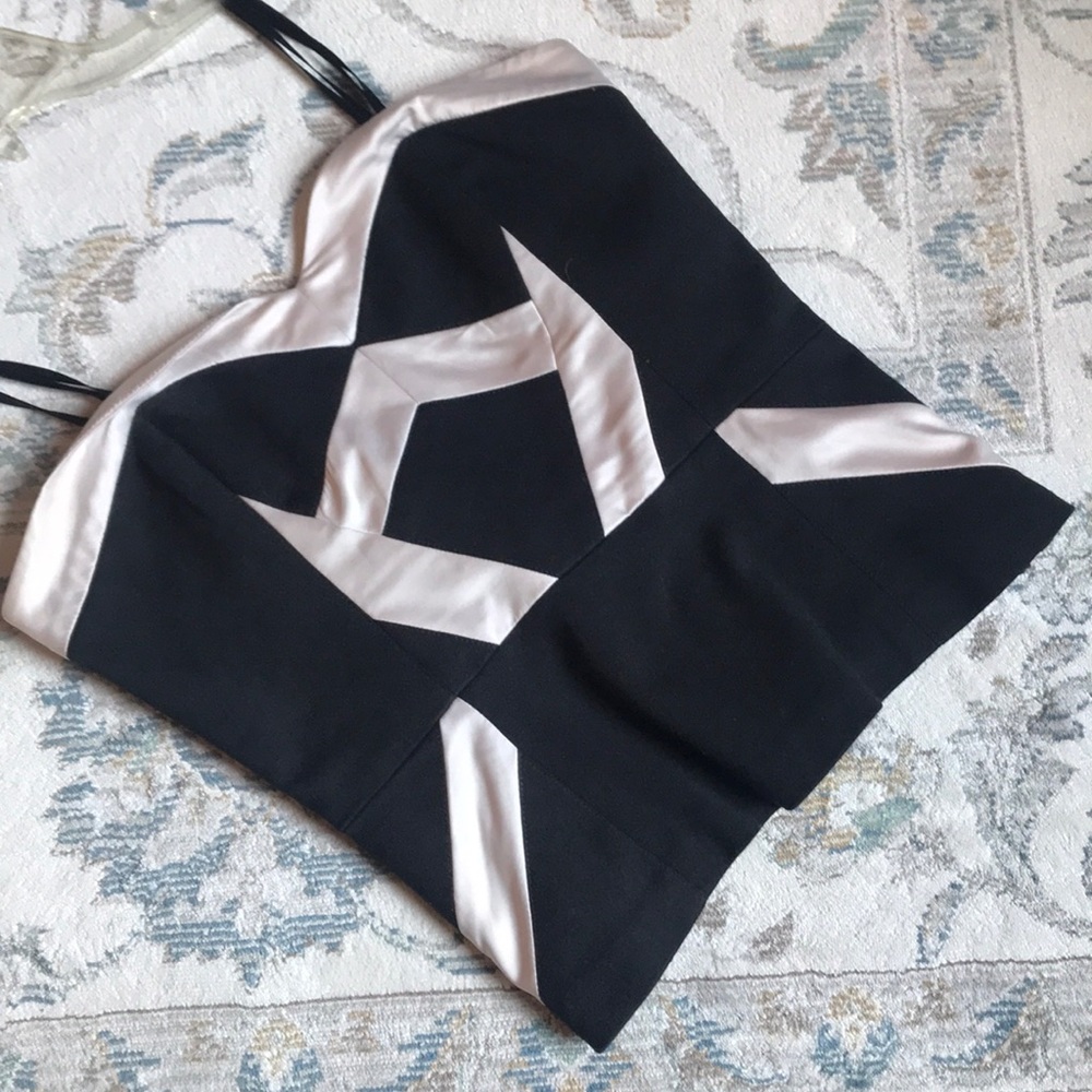 Color blocked tube top